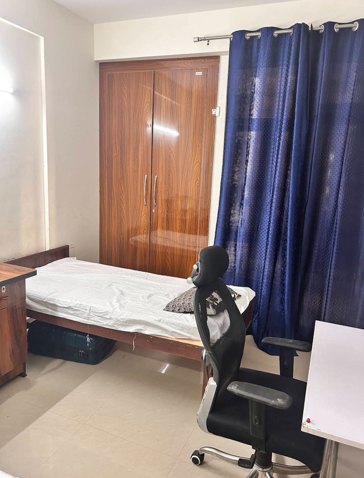 Single sharing room at BABA PG HOUSE