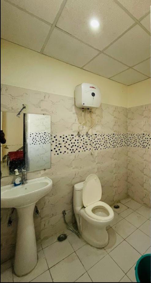 Clean Washroom
